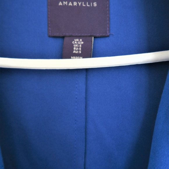 Blue faux suede material AMARYLLIS medium trench coat with matching belt - Picture 5 of 11